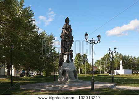 Monument to Catherine II and Lenin. Irbit. Sverdlovsk region. Russia. May 28, 2016