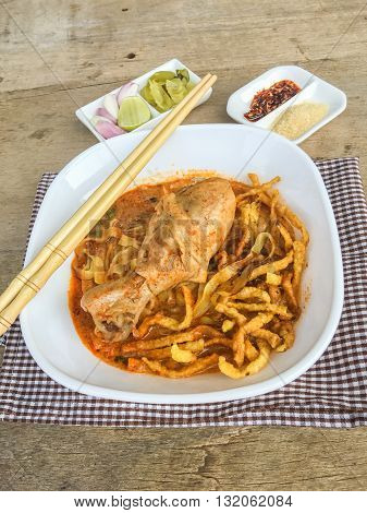 Noodle Curry Soup