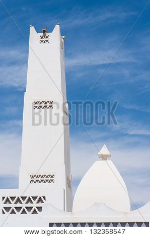The minaret of Masjid Aqeel Mosque in Salalah Oman. The mosque was originally built in 1779 making it one of the oldest mosques in Salalah.