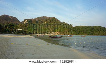 Lo Dalum Bay