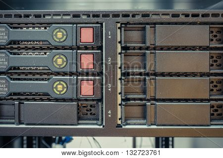 Server And Raid Storage