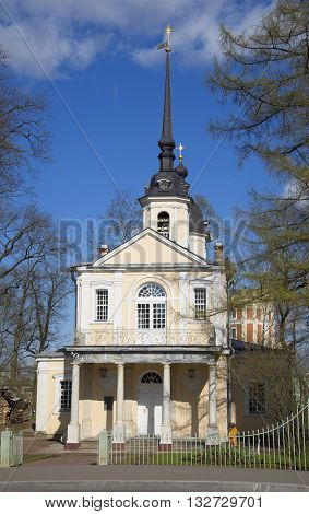 SAINT PETERSBURG, RUSSIA - MAY 03, 2015: Znamenskaya Church, may sunny day. Religious landmark of the city Tsarskoye Selo, Russia
