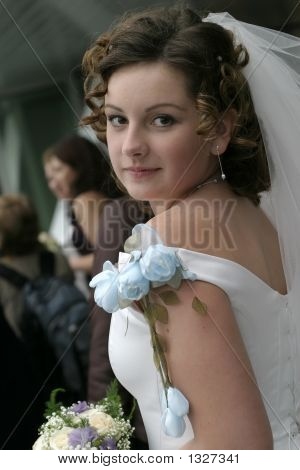  Sposa con un Bouquet