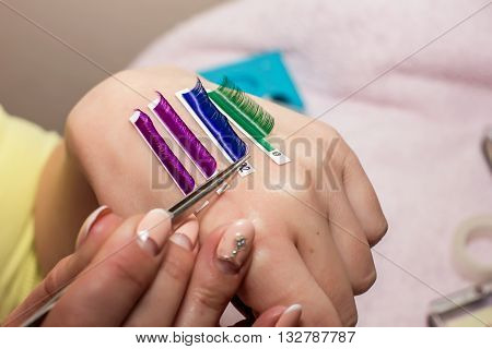 Artificial Eyelash Extensions, The Master's Hand, Eyelash Extension Procedure In A Beauty