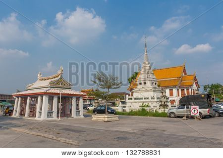 BANGKOK THAILAND 7 MAY 2016 : Wat Kalayanamitr in Bangkok city it was established by Chaophraya Nikornbadin and King Rama II named the temple 