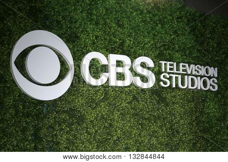 LOS ANGELES - JUN 2:  CBS Emblem at the 4th Annual CBS Television Studios Summer Soiree at the Palihouse on June 2, 2016 in West Hollywood, CA