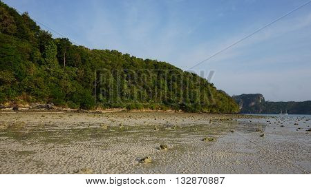 Lo Dalum Bay