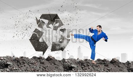 Krate man in action