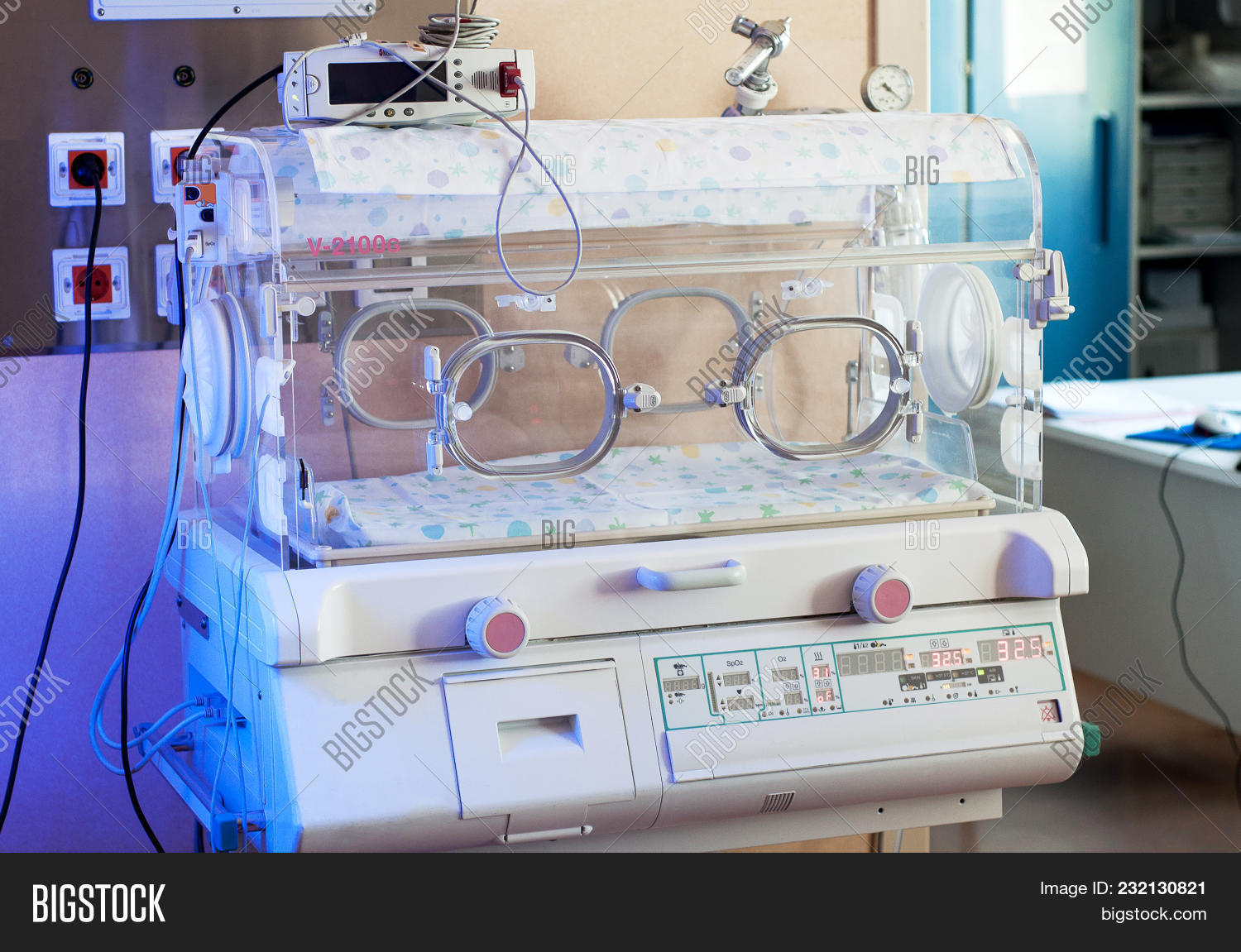 Infant Incubator Image & Photo (Free Trial) Bigstock