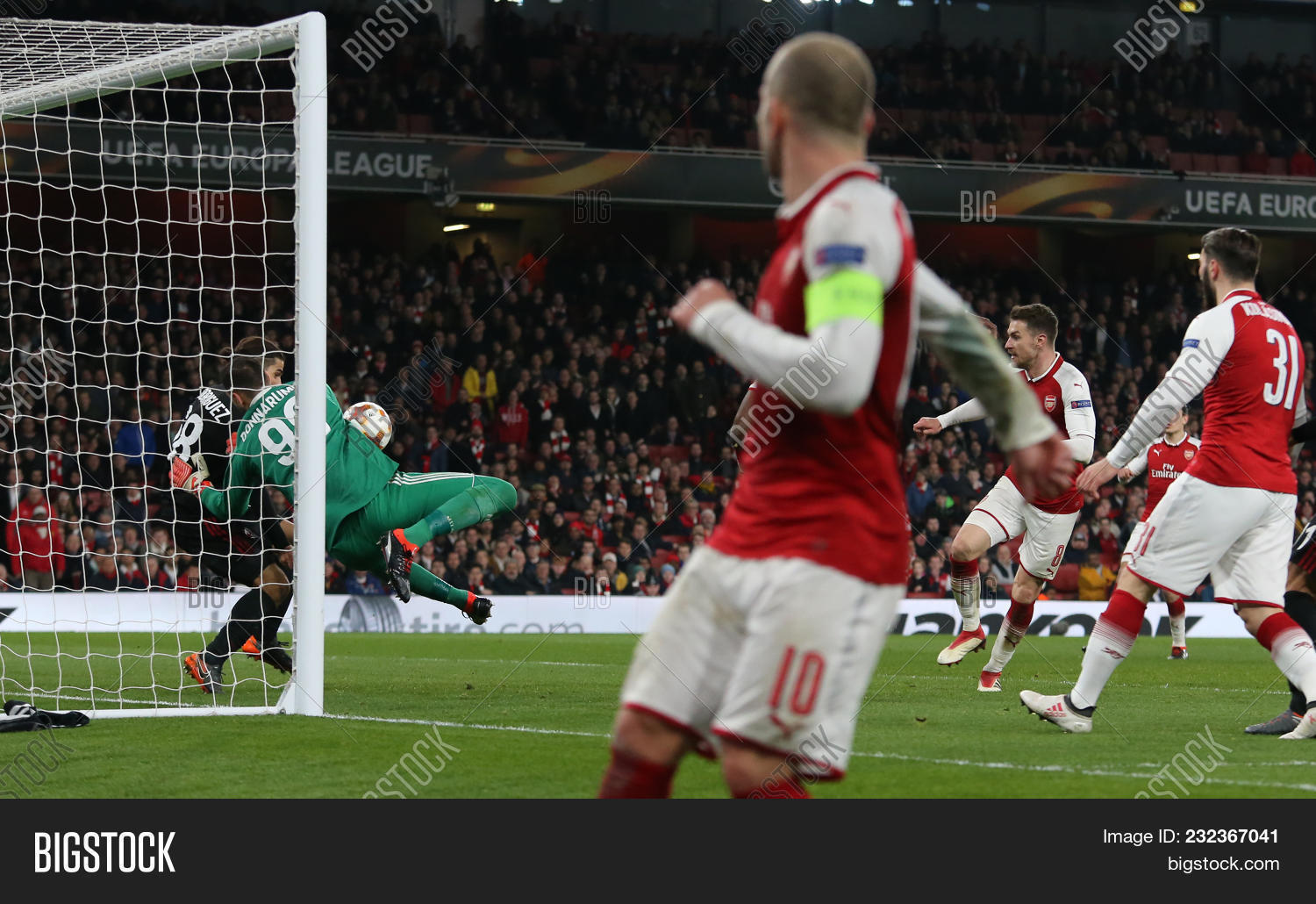 Gianluigi Donnarumma Image Photo Free Trial Bigstock