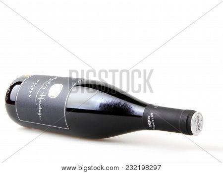 Pomorie, Bulgaria - March 17, 2018: Bottle Of Via Vinera Karabunar Bulgarian Heritage Mavrud 2015 - 
