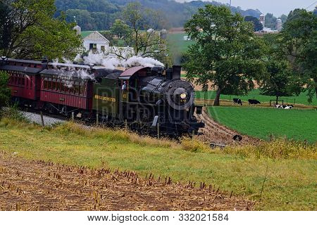 Lancaster, Pennsylvania, September 2019 - Norfolk And Western Steam Locomotive No. 475 Blowing Smoke