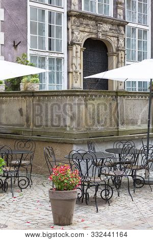 Mariacka Street, Decorative Stoop With Stone Stairs, Fronts Of Colorful Tenements, Main City, Gdansk