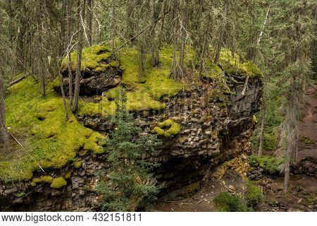 Beautiful Gorge, Beautiful Colors. Waterfall At The Johnston Canyon In Banff. Johnston Canyon, Alber