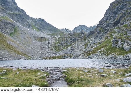 The Lake Name Is Caltun And The Mountain Name In Negoiu , Is The Best Place To Set Up Your Tent