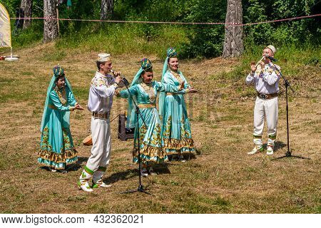 Kazan, Russia, June 26 2021. The Tatar Ethnic Holiday Sabantui, End Of Field Works. Performance Of T