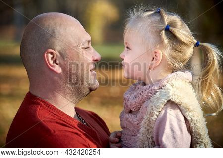 Scene Of Quiet Family Happiness Filiation And Love. Happy Caucasian Father And His Little Daughter F