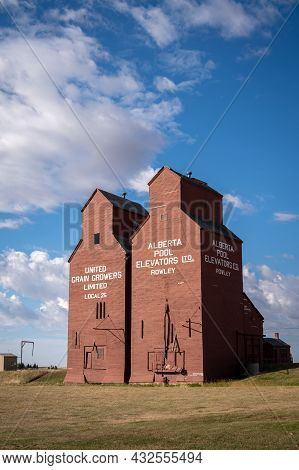 Rowley, Alberta - September 6, 2021: Historic Grain Elevators In The Ghost Town Of Rowley.