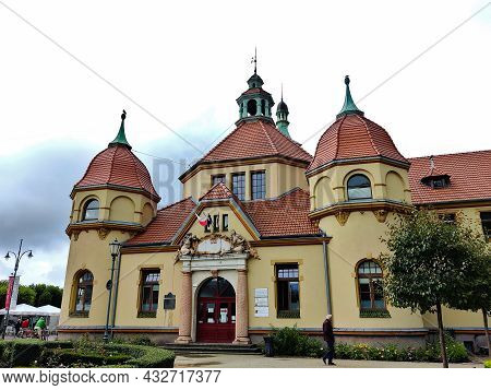 Sopot, Poland - August 27, 2021: Main Entrance Of The Yellow Building Of The The Sopot's Spa Balneol