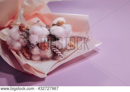 Soft Light Natural Pink Bouquet On A Violet Background  Wedding Ceremony Supplies , Celrating Day, D