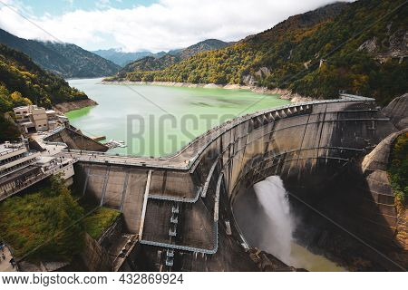 Kurobe Dam In Toyama, Japan