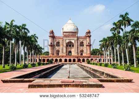 Safdarjung's Tomb Is A Garden Tomb In A Marble Mausoleum In Delhi, India