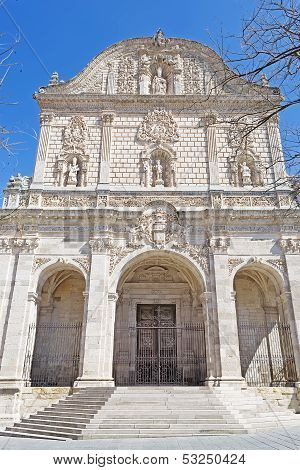Duomo Front View