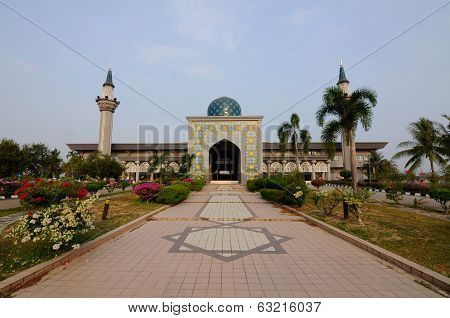 Sultan Abdul Samad Mosque (KLIA Mosque)