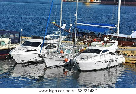 Motor yacht