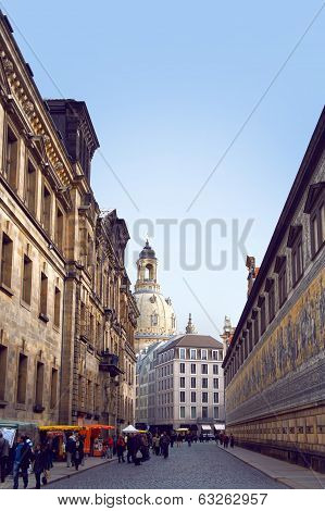 Procession of Princes wall and Frauenkirche church
