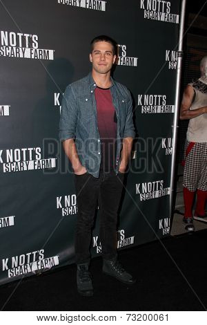 LOS ANGELES - OCT 3:  Dean Geyer at the Knott's Scary Farm Celebrity VIP Opening  at Knott's Berry Farm on October 3, 2014 in Buena Park, CA