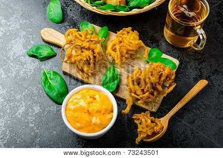 Crispy Onion Bhajis