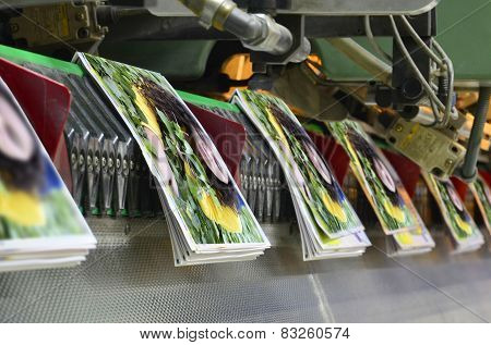 Brochure and magazine stitching process