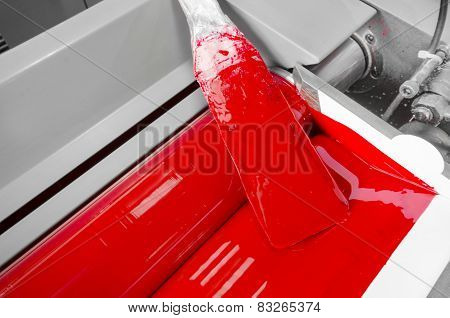 Printer is running red color ink down at offset printed machine