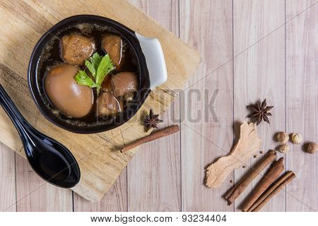 Thai Food : Egg Stewed With Pork And Tofu