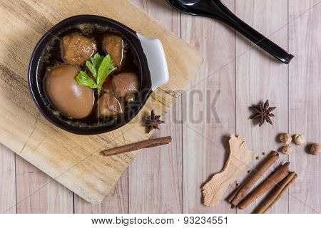 Thai Food : Egg Stewed With Pork And Tofu