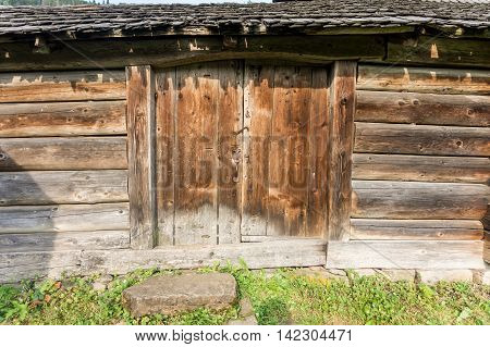 Ancient Hutsul farmstead grazhda. It includes accommodations, outbuildings and fenced yard.