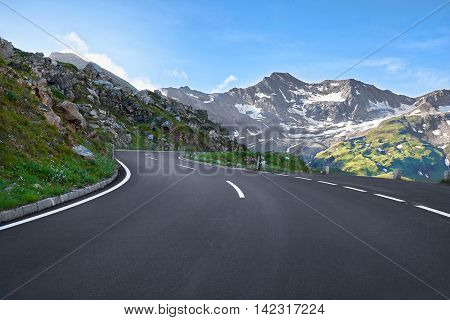 Grossglockner Austria - High Alpine Mountain Road -Hochalpenstrasse