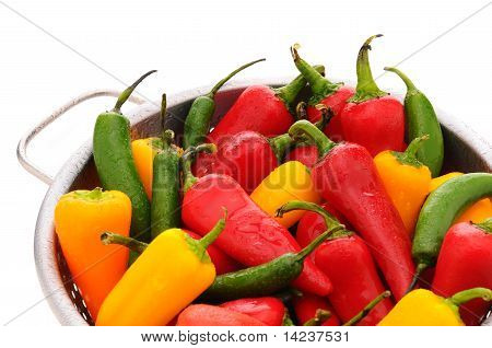 Peperoni assortiti nel colapasta
