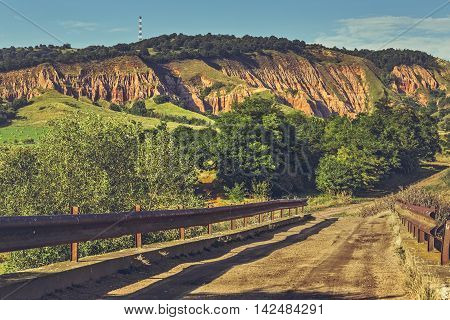 Road To Red Ravine (rapa Rosie)
