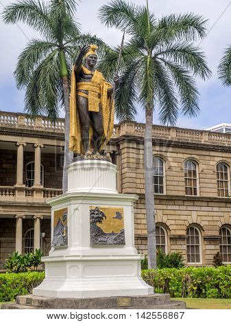 HONOLULU, HI - AUG 6: King Kamehameha I Statue, by Thomas Gould, on August 6, 2016 in Honolulu, Hawaii. It is in front of Ali iolani Hale, the Hawaii Supreme Court Building on King Street in Honolulu.