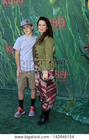 LOS ANGELES - AUG 14:  Finley Donoho, Holly Marie Combs at the 