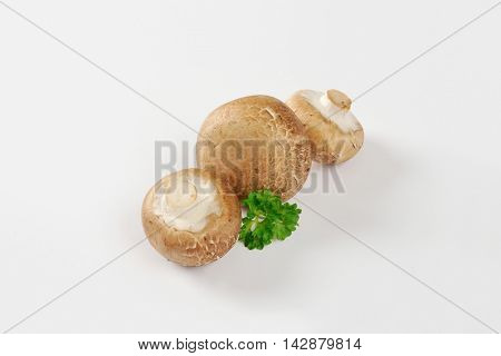 Raw cremini mushrooms (Roman brown mushrooms)