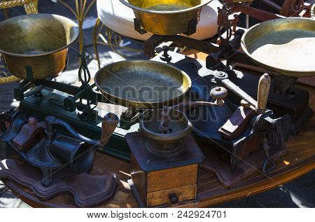 Tel Aviv-jaffa, Israel - 24 November 2017:street Flea Market Of Old Things And Antiques In The Old D