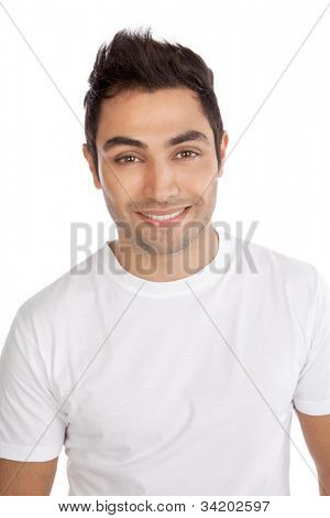 Retrato de hombre joven feliz aislado sobre fondo blanco.
