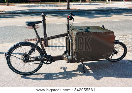 Post Office Services Courier Bicycle In Vienna In Austria