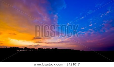 Coucher de soleil bleu
