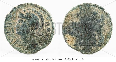 Ancient Roman Copper Coin Of Vrbs Roma.