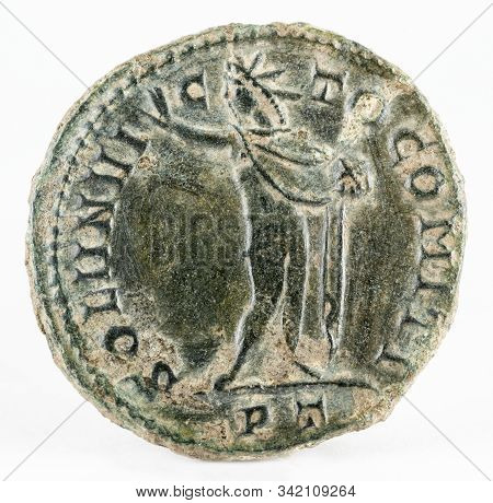 Ancient Roman Copper Coin Of Emperor Constantine I Magnus. Reverse.