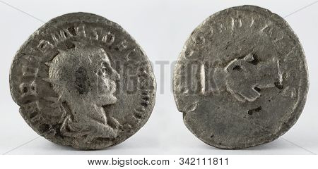 Antoninianus. Ancient Roman Silver Coin Of Emperor Herennius Etruscus.